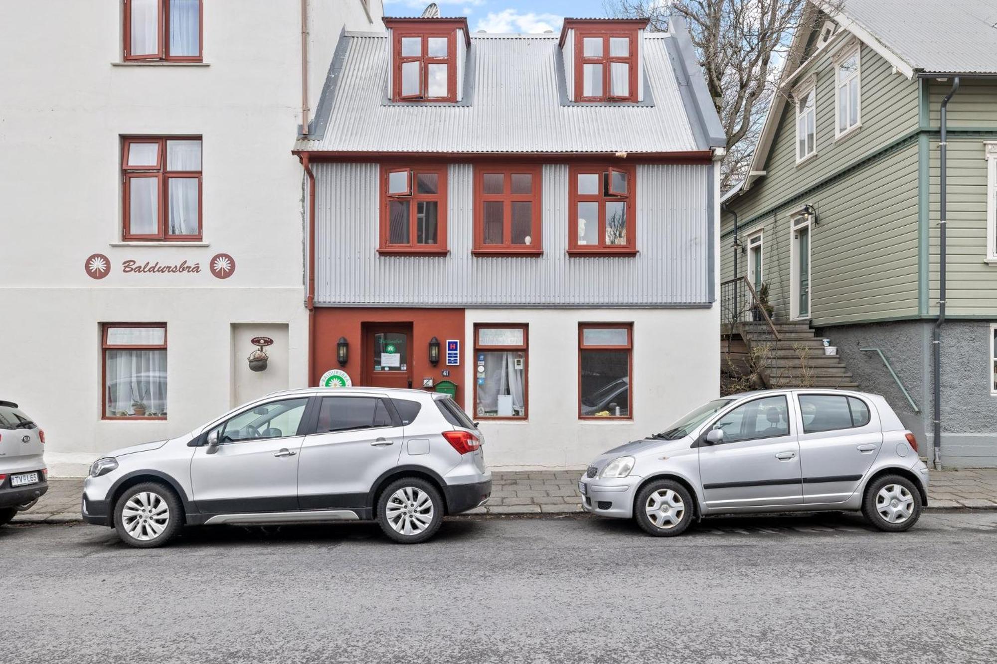 Downtown Reykjavik Baldursbra Holiday Home Kültér fotó